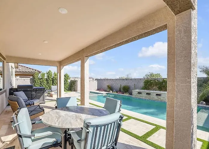 Desert Oasis Holiday home Surprise